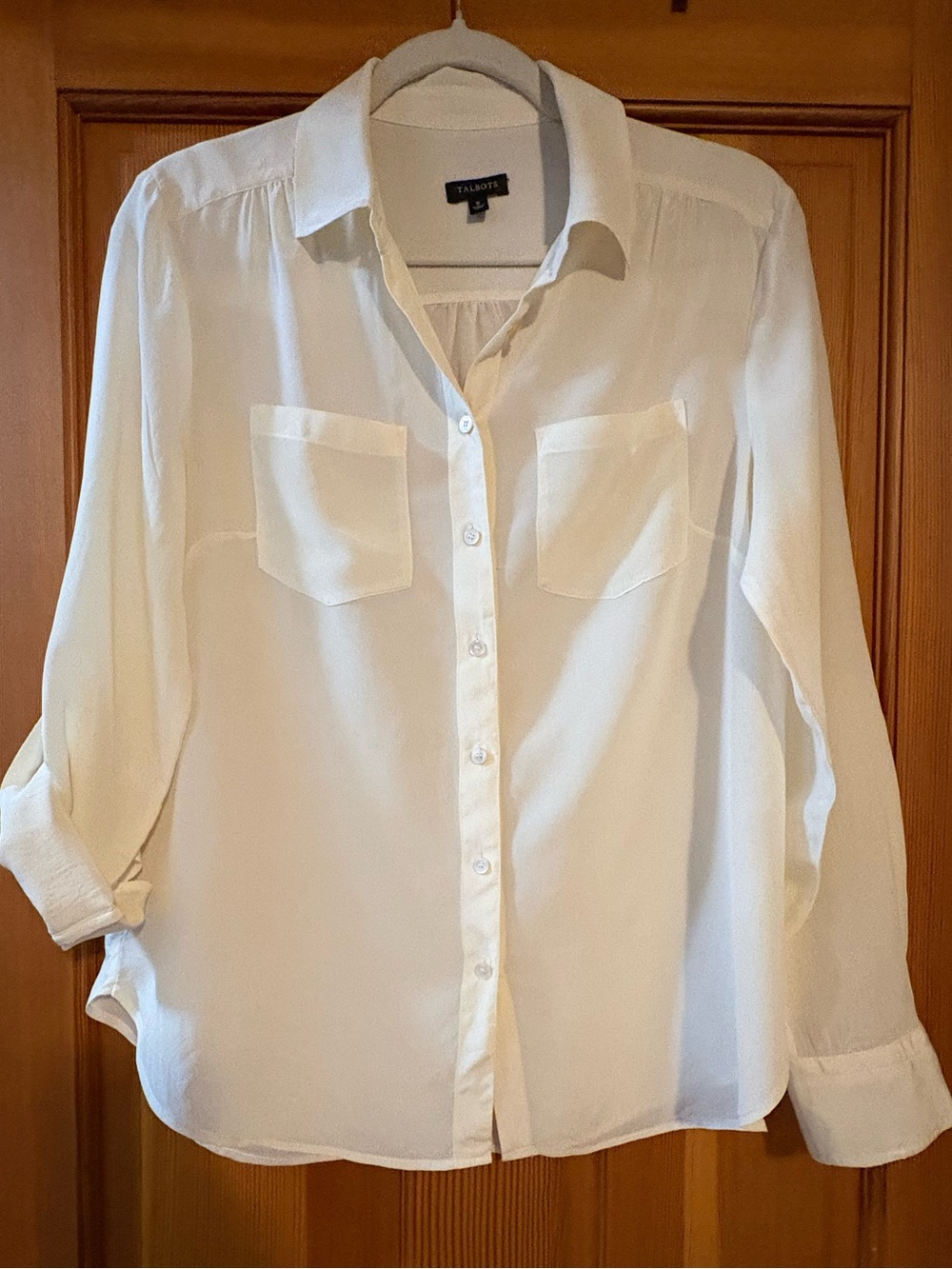 Talbots Cream Silk washable Long-Sleeve Button-Down Shirt w Roll Tabs & Pocket - Picture 8 of 9